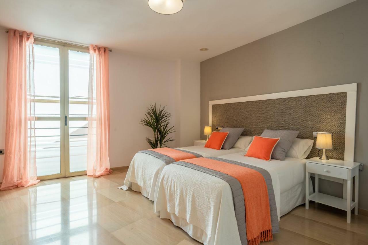 Iloftmalaga Larios-Strachan 外观 照片